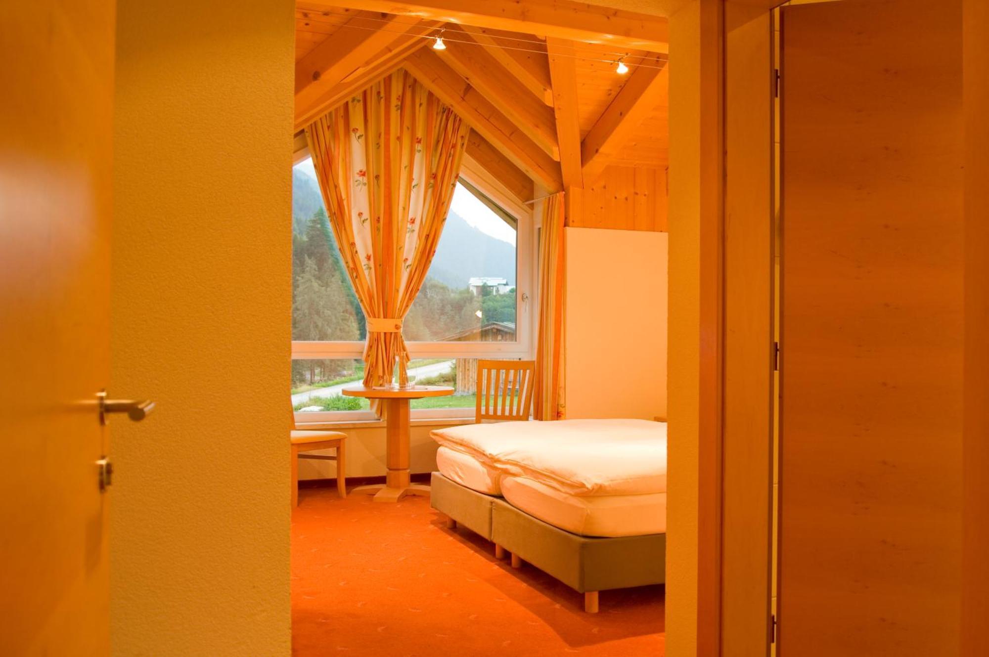 Bed and Breakfast Adrian Санкт-Антон-ам-Арльберг Екстер'єр фото